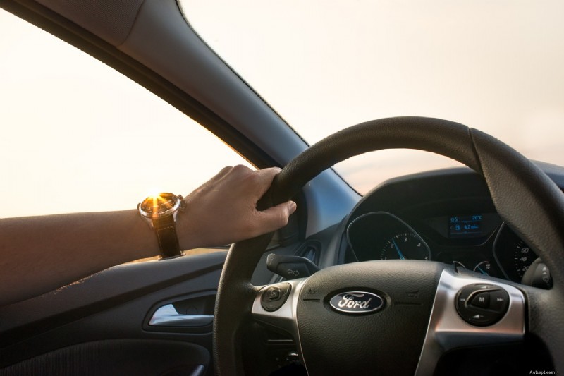 5 základních automobilových dovedností, které musí dospívající zvládnout 