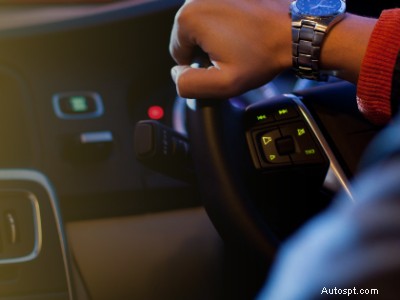 Uber vs Ola vs DiDi vs Taxi:Výběr nejlepší možnosti jízdy 