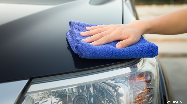 Autovosk vs polština:Klíčové rozdíly a jak vybrat správnou povrchovou úpravu 