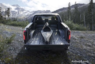 Recenze GMC Sierra EV Denali z roku 2025:Výkon, všestrannost a dojezd 460 mil 