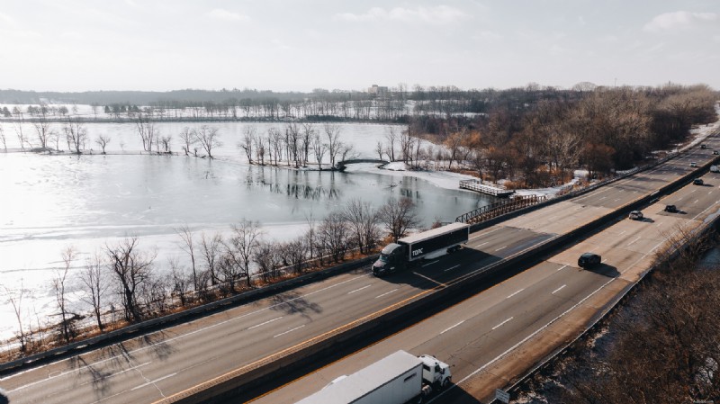 Torc Robotics spouští veřejné silniční testy pro autonomní nákladní automobily v Michiganu 
