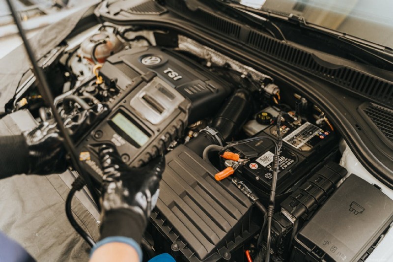 Kdo koupí vaši starou autobaterii? Kompletní průvodce hotovostí a recyklací 