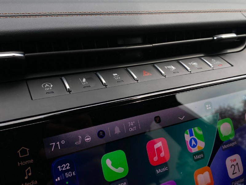 Recenze Jeep Grand Cherokee Summit 2026:Výkon, pohodlí a výkon v terénu