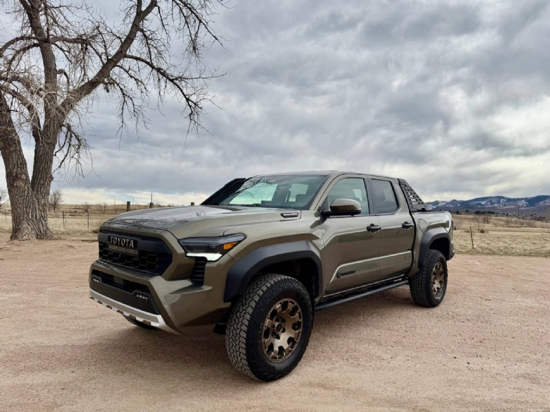 Proč Toyota Tacoma TRD 2026 převyšuje Trailhunter:5 klíčových výhod 