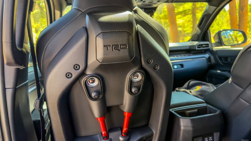 Frontier vs Tacoma:Který off-Road Truck vyhraje? 
