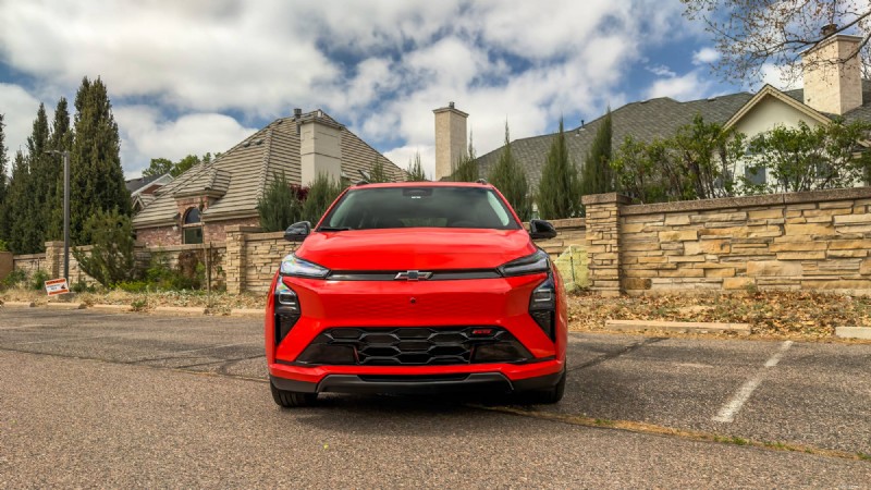 Recenze 2027 Chevrolet Bolt:Proč nejnovější model čelí zvěstem o zrušení 