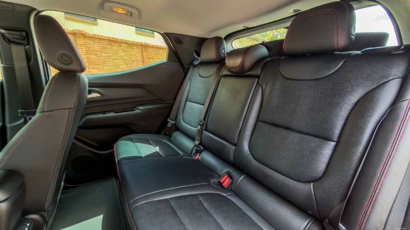 Recenze 2027 Chevrolet Bolt:Proč nejnovější model čelí zvěstem o zrušení 