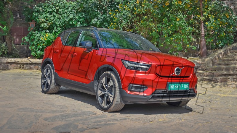 2022 Volvo XC40 Dobíjecí standard – přehled exteriéru