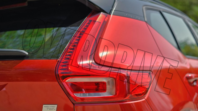 2022 Volvo XC40 Dobíjecí standard – přehled exteriéru
