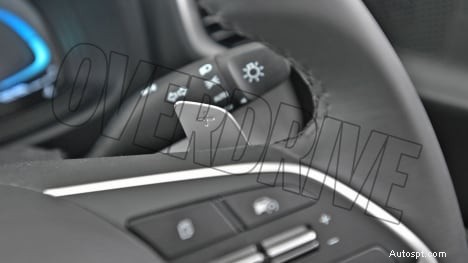Hyundai Venue 2022 1.2 Kappa MT SX – Dual-Tone Interior Review 