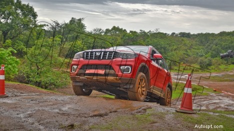 Mahindra Scorpio-N 2022 Z8L Benzín – 6rychlostní manuální, elegantní exteriér 