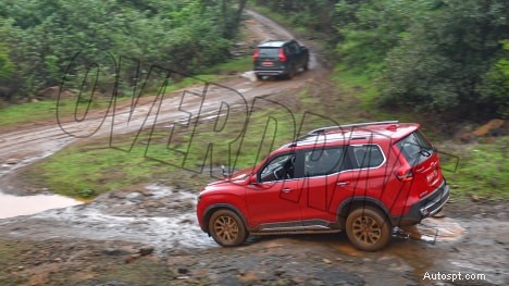 Mahindra Scorpio-N 2022 Z8L Benzín – 6rychlostní manuální, elegantní exteriér 