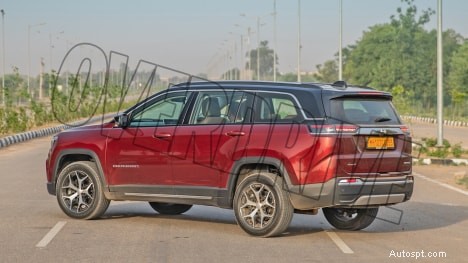 Prozkoumejte Jeep Meridian 2022 Limited Exterior – prémiový design a robustní výkon 