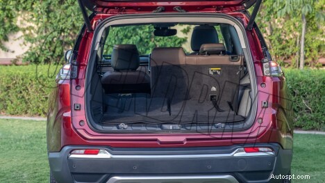 Prozkoumejte Jeep Meridian 2022 Limited Exterior – prémiový design a robustní výkon 