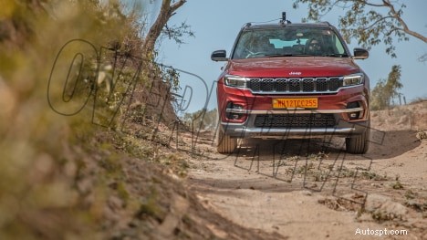 Prozkoumejte Jeep Meridian 2022 Limited Exterior – prémiový design a robustní výkon 