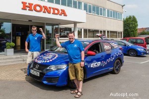 Honda Civic vytvořila nový rekord ve spotřebě paliva:8 387 mil za pouhých 459 liber nafty 