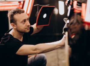 Odstraňování promáčklin bez laku:Odborné řešení pro rychlé a nákladově efektivní opravy automobilů 