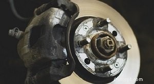 Základní průvodce údržbou a výměnou brzd automobilu 