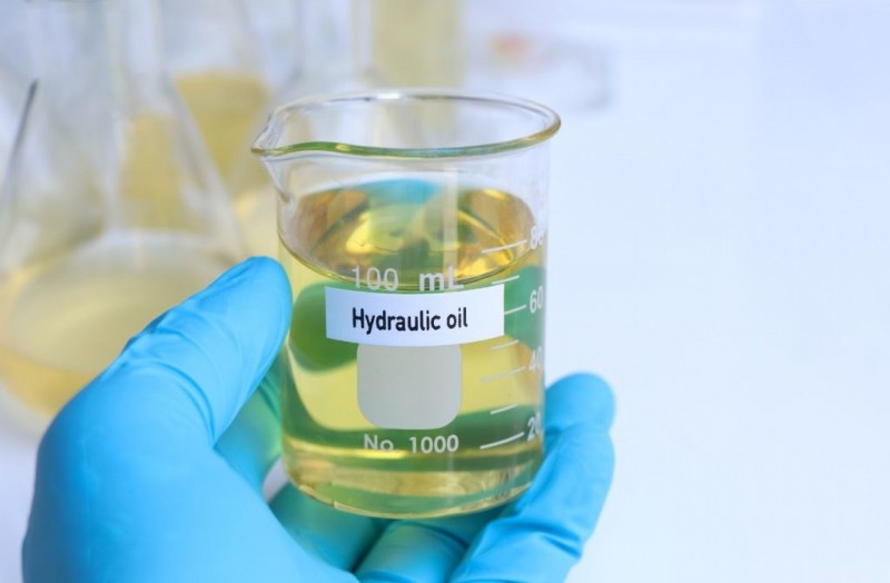Výběr správné náhražky oleje hydraulického zvedáku:Důvěryhodné alternativy pro vaše hydraulické systémy 