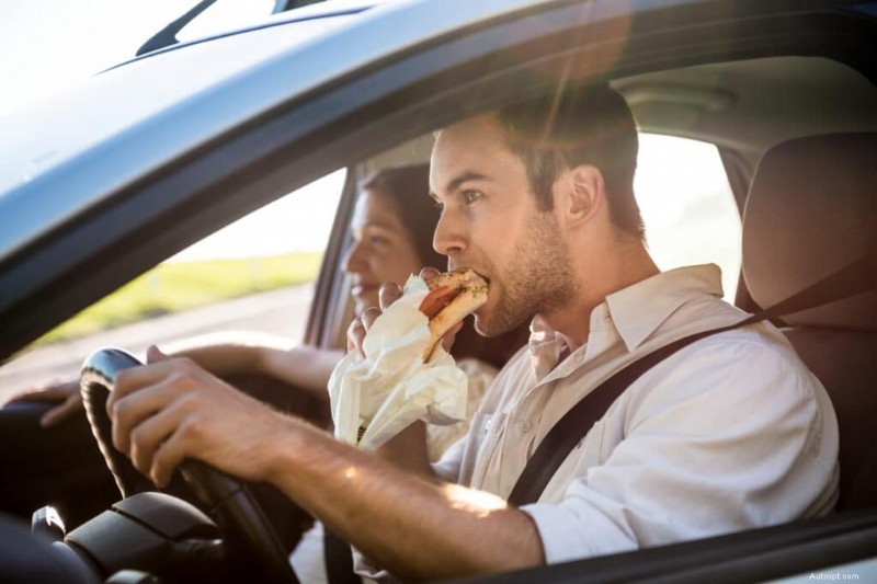 Nechte své auto vypadat a cítit se jako nové:Odborné tipy pro dlouhodobou péči 