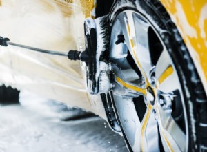 Ošetřování auta vs. Detailing:Která služba udržuje vaše vozidlo v původním stavu? 