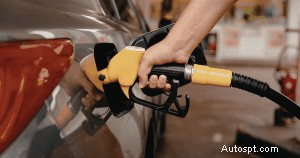 Proč vaše auto voní jako plyn, když je zapnuté topení? Jak to bezpečně diagnostikovat a opravit 