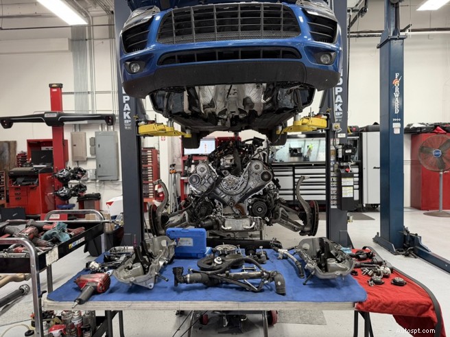Smart Fix vs Good Fix:Výběr správné opravy pro úniky krytu rozvodů Porsche 
