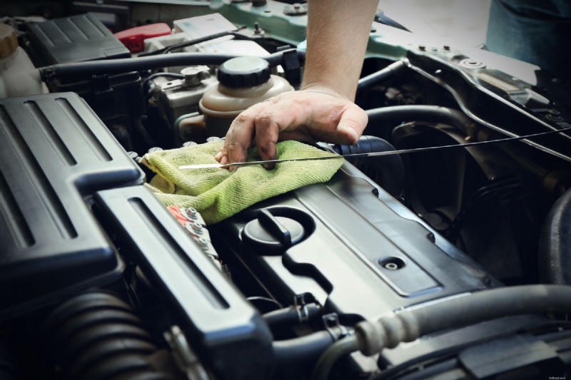 Výběr správného mobilního mechanika:Průvodce spolehlivými opravami automobilů na místě 