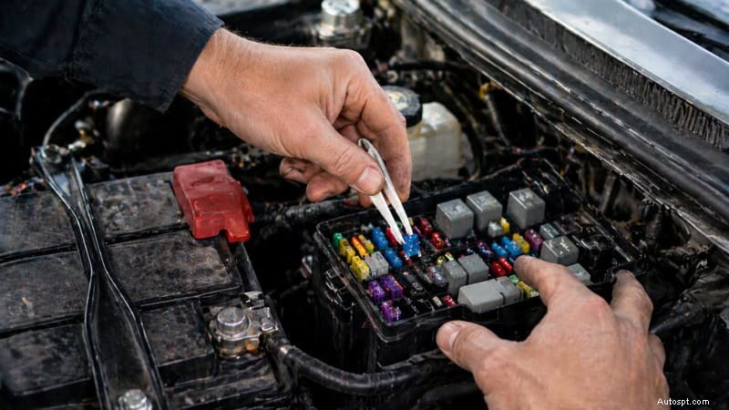 Informační systém mrtvý? Diagnostika, oprava a odhad nákladů – průvodce mechanikem Rx 