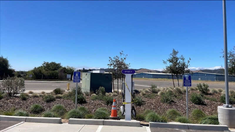 California 2022 Building Code nařizuje nabíječky elektromobilů pro nový vývoj 