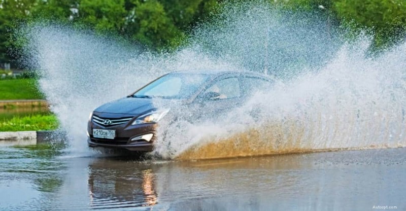 Pochopení hydroblokovaných motorů:příčiny, příznaky a řešení opravy 