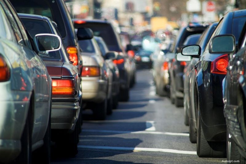 Automobilové trendy pro rok 2026:Bezpečnost, umělá inteligence a cenově dostupné elektromobily, které byste měli znát 