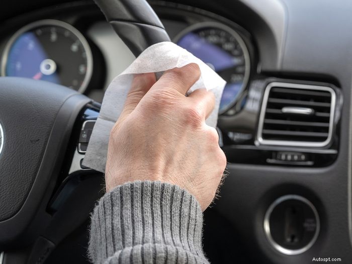 Proč je váš volant tím nejšpinavějším místem ve vašem autě 