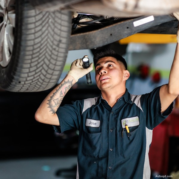 Důvěryhodný místní autoservis – Avalon Motor Sports, Denver 