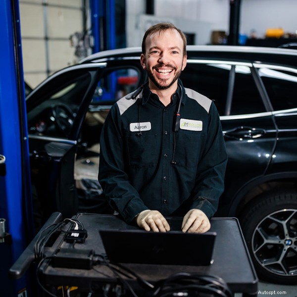 Důvěryhodný místní autoservis – Avalon Motor Sports, Denver 