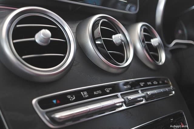Podrobný průvodce čištěním klimatizačních filtrů auta doma 