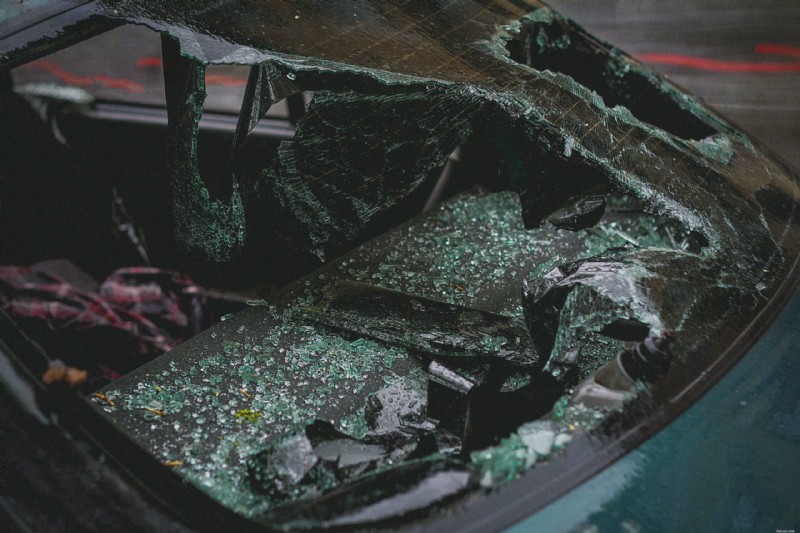Podrobný průvodce hlášením pojistných událostí po autonehodě 