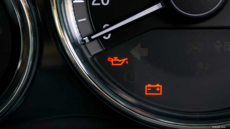 Co způsobuje chrastění při nečinnosti? Běžné příčiny a rychlá řešení pro váš vůz 