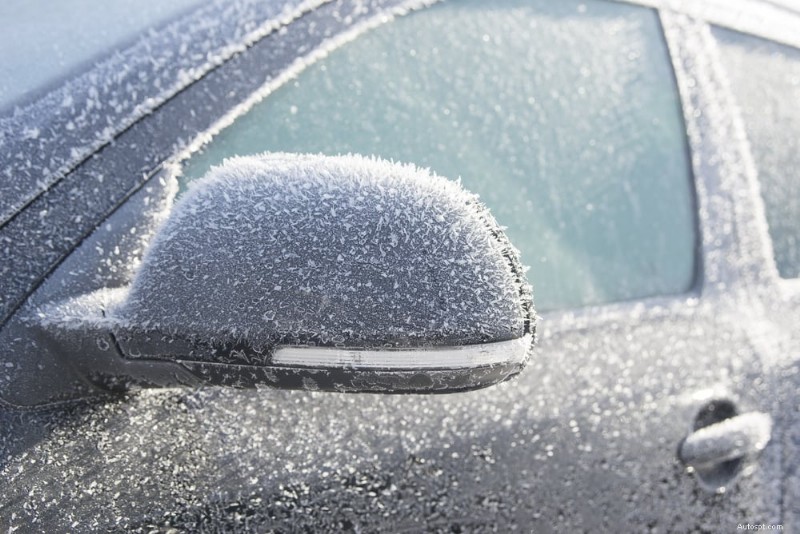 Auto startuje hrubě, ale běží hladce:Příčiny a opravy 