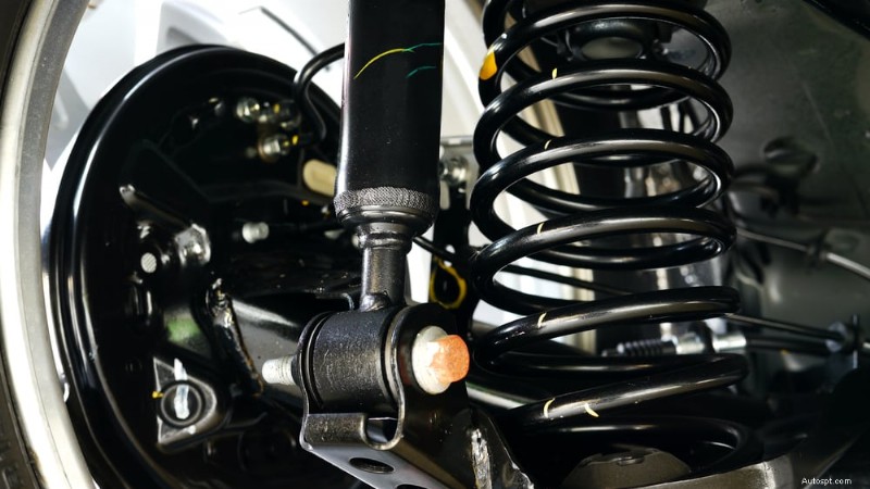 Co pokrývá kompletní autoservis:Kompletní kontrolní seznam a průvodce cenami 