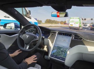 Vysvětlení samořídících aut:Úrovně automatizace a co očekávat 