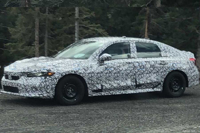 Honda před debutem 17. listopadu představila Sneak Peek nové generace Civic 