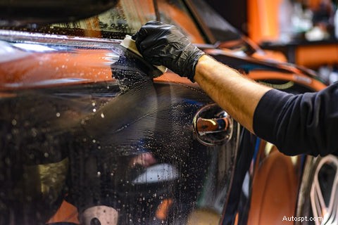 Jak keramický povlak chrání vaše auto:výhody, životnost a lesk 