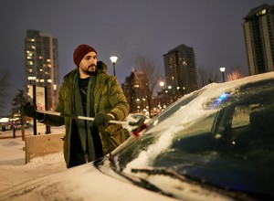 Jak rychle rozmrazit autoskla a zabezpečit své vozidlo tuto zimu 