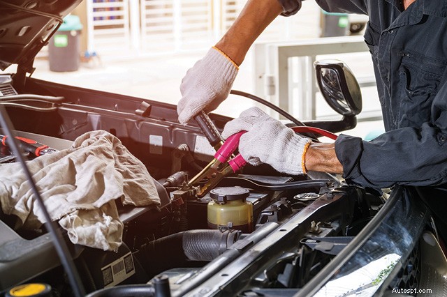 5 klíčových příčin, které spouští kontrolku motoru vašeho auta 