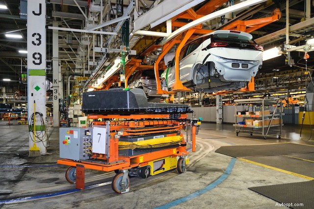 Jsou elektrické autobaterie škodlivé pro životní prostředí? Zkoumání skutečného dopadu. 