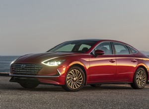 Recenze z testovací jízdy:Toyota Avalon Hybrid – luxus splňuje ekologickou účinnost 