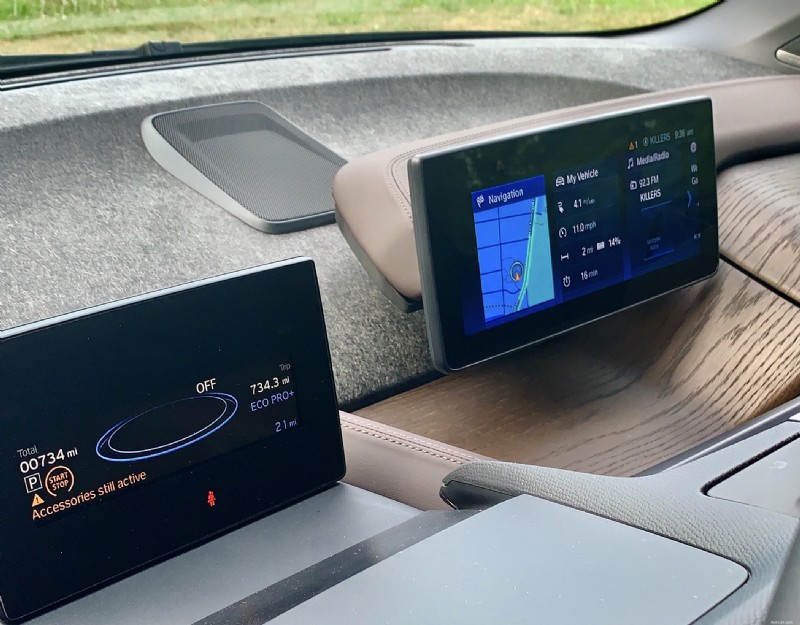 Recenze BMW i3s:Elektrizující výkon a luxus na silnici 
