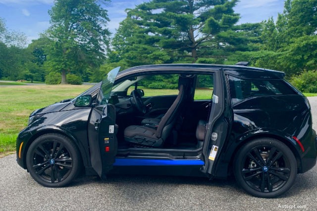 Recenze BMW i3s:Elektrizující výkon a luxus na silnici 