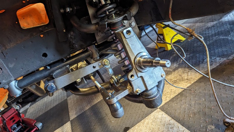 Upgrade 69 Dodge Charger:Od výměny Bolt-In Suspension k velkému výrobnímu projektu 